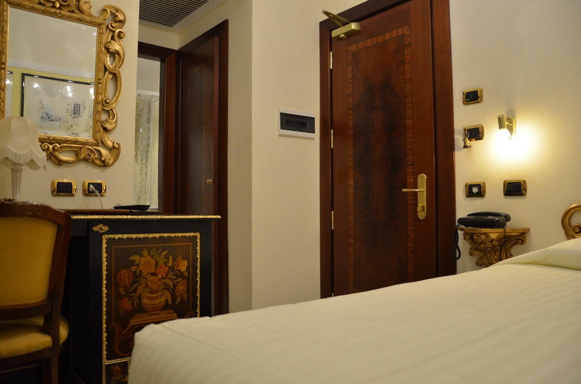 Hotel Des Epoques Рим Екстер'єр фото