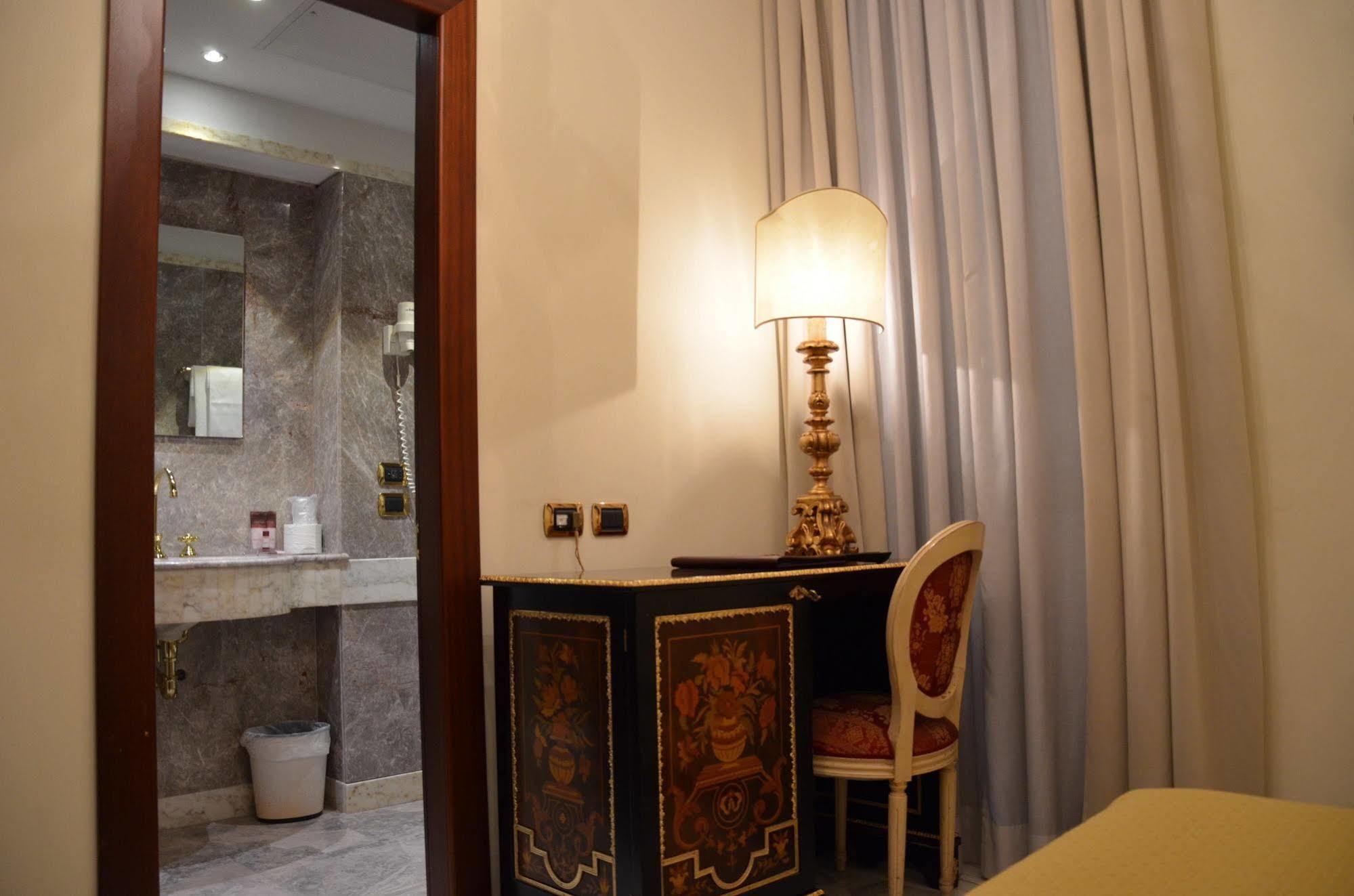 Hotel Des Epoques Рим Екстер'єр фото