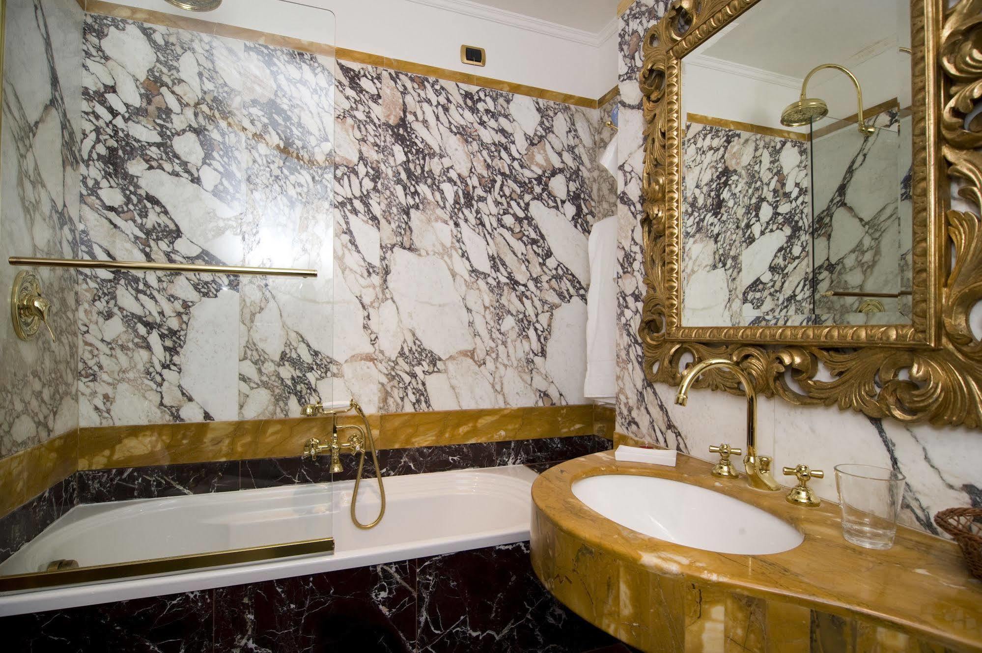 Hotel Des Epoques Рим Екстер'єр фото