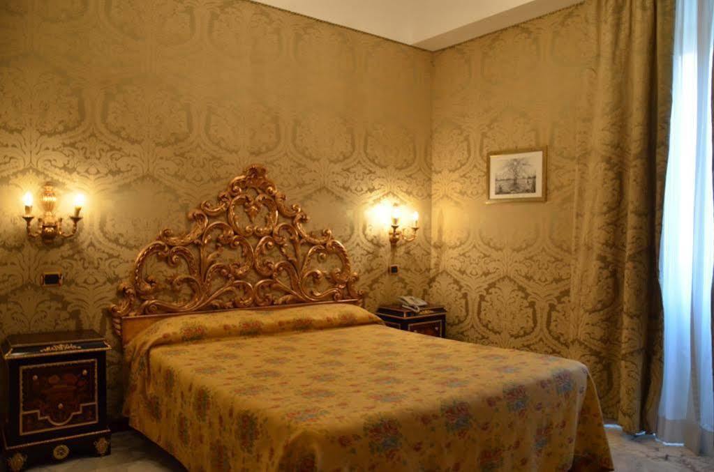 Hotel Des Epoques Рим Екстер'єр фото