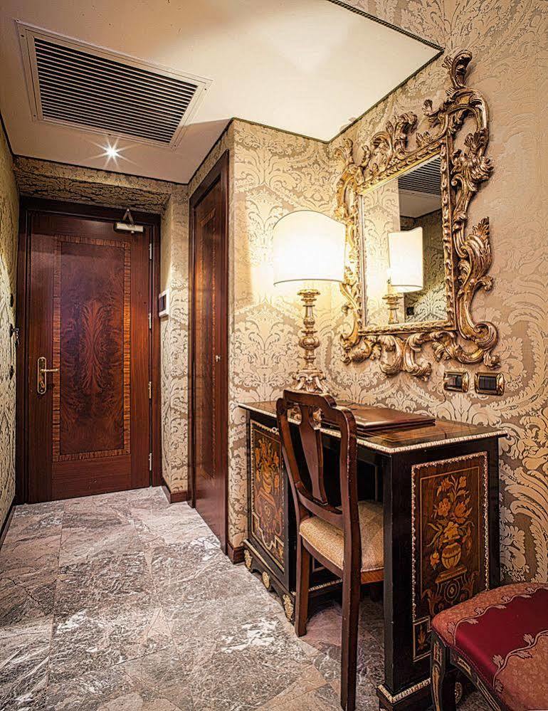 Hotel Des Epoques Рим Екстер'єр фото